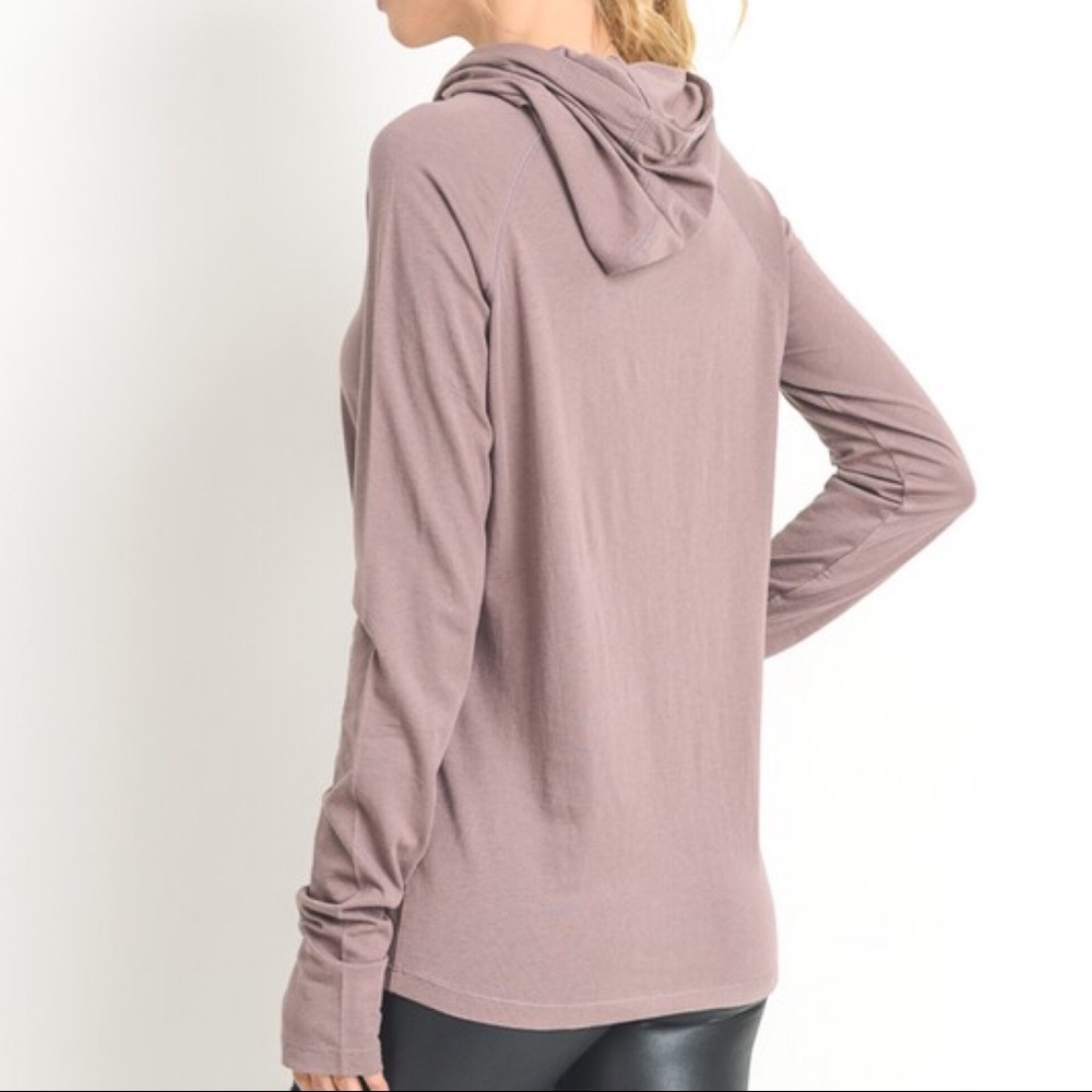 CLEARANCE SALE-FIRM‼️5 🌟 Long Sleeve Hoodie Top - Picture 2 of 4